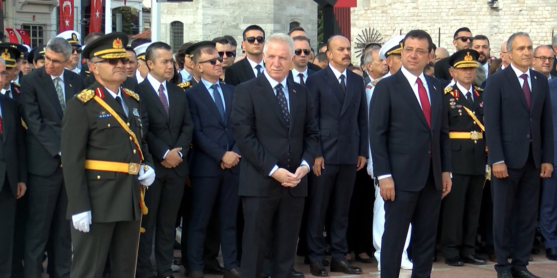Taksim Meydanı'nda 30 Ağustos Zafer Bayramı töreni