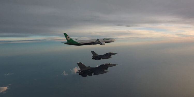 Tayvan Hava Kuvvetleri, Olimpiyat sporcularını F-16’larla karşıladı