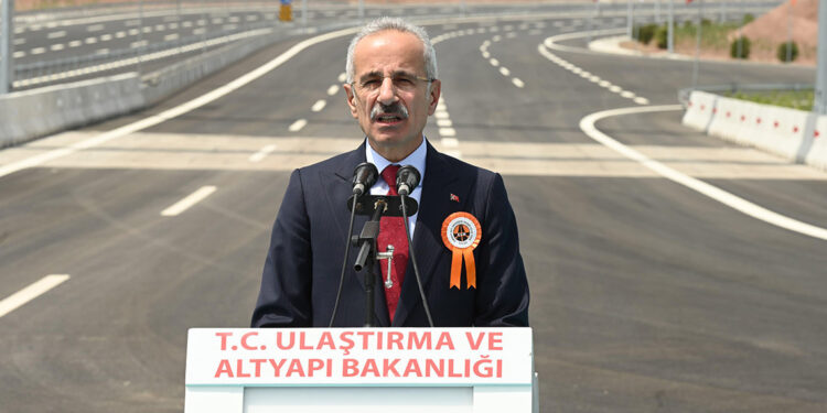 Tünel, köprü ve otoyol geçiş ödemeleri e-Devlet üzerinden yapılabilecek