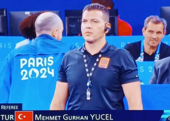 Türk güreş hakemliğinin gururu Mehmet Gürhan Yücel oldu