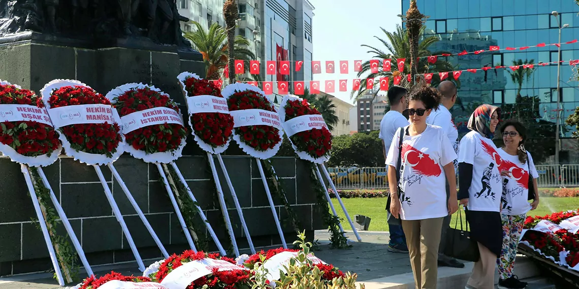 Türk hekimleri olarak emeğimizin değersizleştirilmesine karşı mücadele ediyoruz