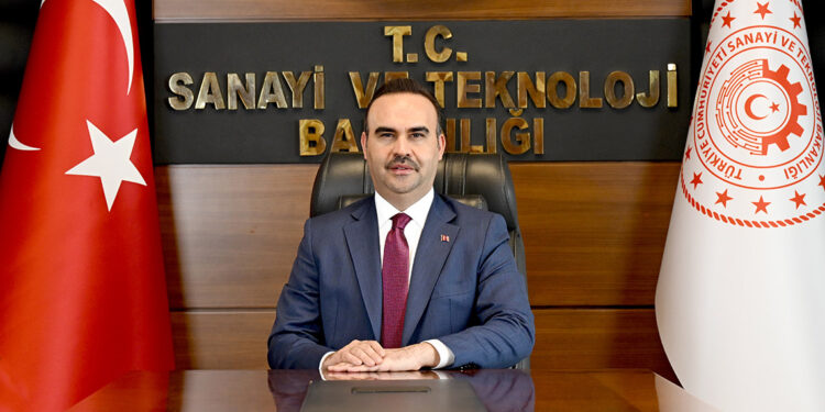 Türkiye'nin ihracatına ivme kazandırmaya devam edeceğiz