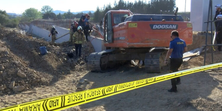 Tuzla'da şantiye alanında göçük: 2 işçi hayatını kaybetti