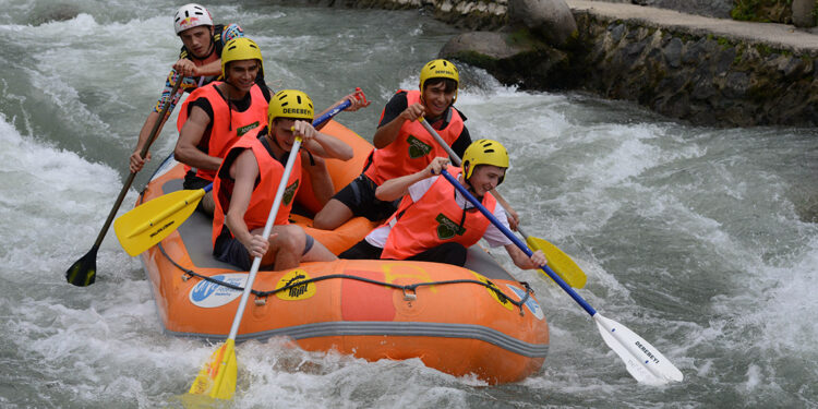 Ülkelerarası Rafting Yarışması’nı OSTİM Teknik Üniversitesi kazandı