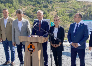 Uraloğlu, Instagram'a erişim engeli getirilmesiyle ilgili konuştu