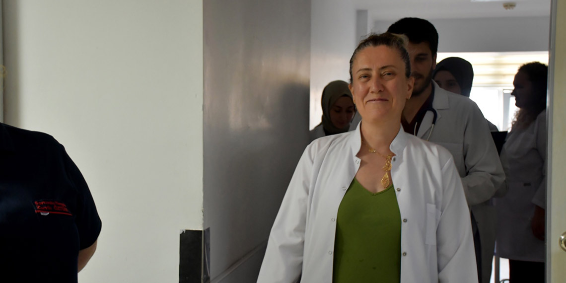 Uzmanından 'maymun çiçeği' uyarısı: Cilt lezyonu olanlara doğrudan temas edilmemeli