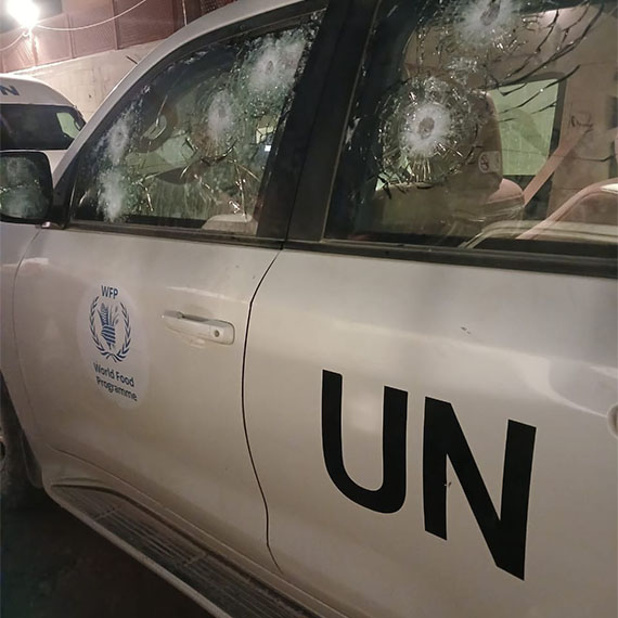 Dünya Gıda Programı (WFP), Gazze'de yardım operasyonları sonrasında merkezlerine dönerken İsrail tarafından yardım çalışanlarının bulunduğu araca ateş açıldığını duyurdu.