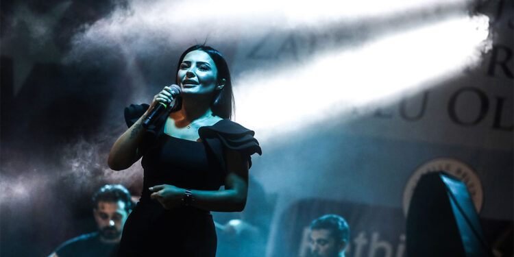 Yenimahalleliler Zafer kutlamalarında buluştu