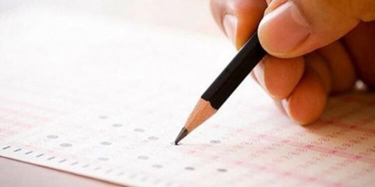 YÖK'ten 'eksi netle fizik bölümüne yerleşti' iddiasına açıklama