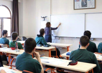 Yeni müfredat ile öğrencilere mümtaz şahsiyetler tanıtılacak