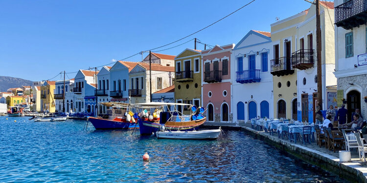 Yunan adalarına yılda 1 milyon Türk turist