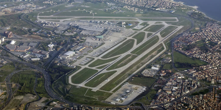 Atatürk Havalimanı'nda kuş alarmı