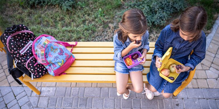 Fiyatlar cep yakıyor, aileler okul alışverişinde zorlanıyor