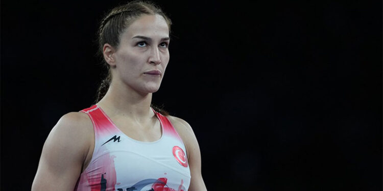 Buse Tosun Çavuşoğlu olimpiyatlarda bronz madalya kazandı