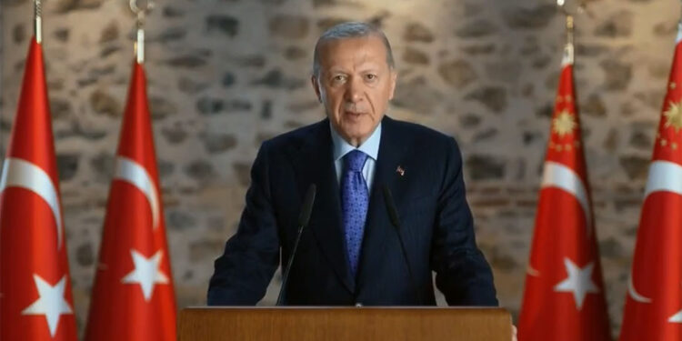 Erdoğan'dan Instagram açıklaması; Sansürcülük değil