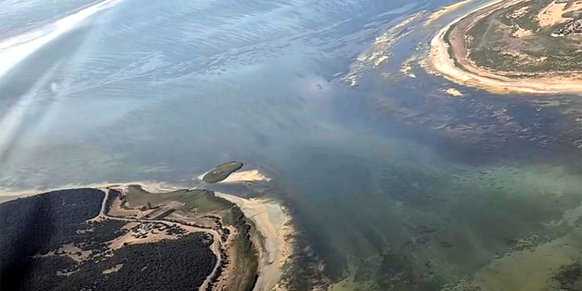 Çevre, Şehircilik ve İklim Değişikliği Bakanı Murat Kurum, "Eşsiz güzellikteki Eğirdir Gölümüze can suyu verecek eylem planımız hazır. Başta dip çamuru temizliği ve su takviyesi olmak üzere gerekli tüm adımları atacağız" dedi.