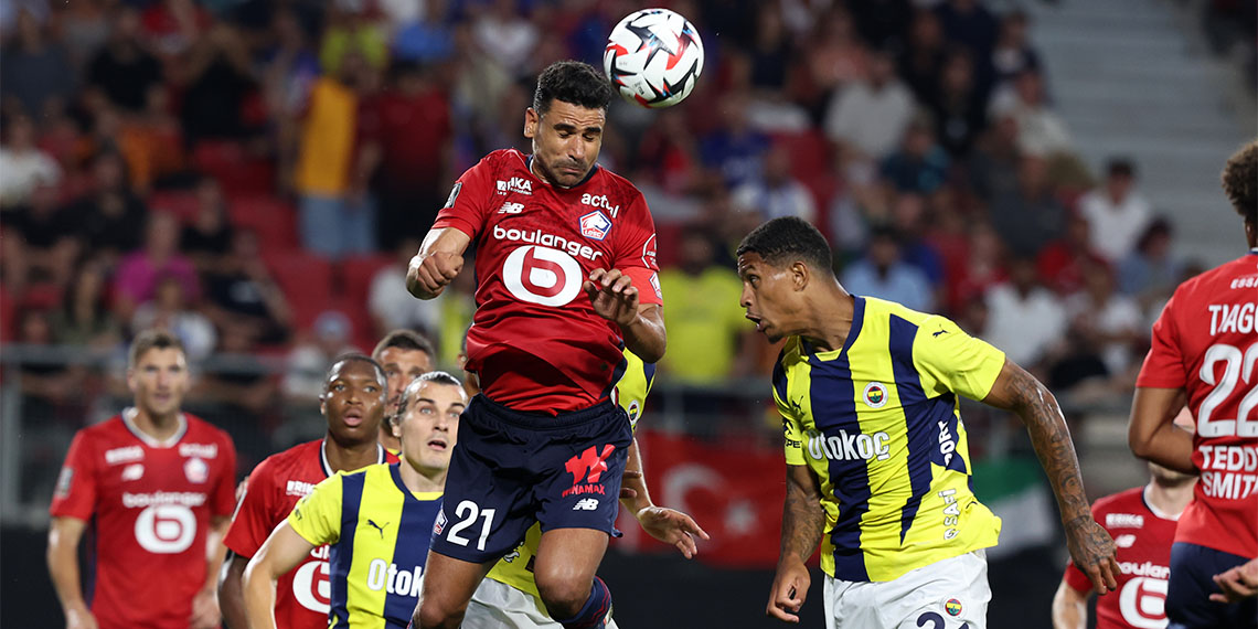 Fenerbahçe Teknik Direktörü Jose Mourinho, "Rövanş maçında 40 bin itici gücümüz olacak. Bu da önemli bir rol oynayacak. Güzel bir maç olacak. Lille'in oyun tarzını beğeniyorum. Yapmış olduğumuz hatalar dışında kendi takımımı da beğendim. Turu tersine çevirebileceğimizi düşünüyorum" dedi.