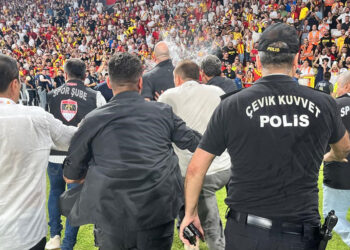 Galatasaray'dan Göztepe-Fenerbahçe maçında yaşanan olaylarla ilgili açıklama