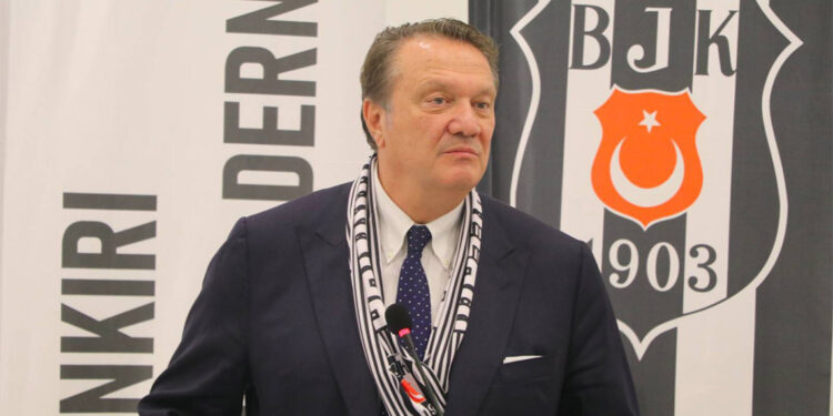 Gururlu günü yaşamanın mutluluğu içerisindeyiz