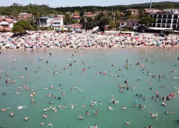 Kandıra'da Akdeniz sahillerini aratmayan manzaralar