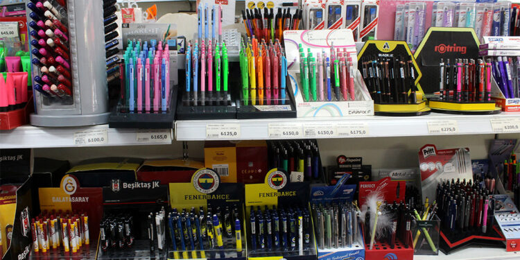 Kırtasiye alışverişi konusunda velilere uyarı