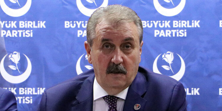 Hayatımızı deprem gerçeğine göre şekillendirmeliyiz