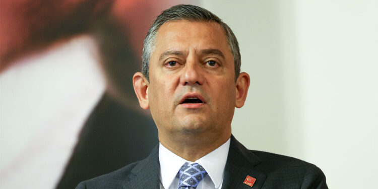 Müfredat yapmayı anayasa yapmak kadar önemli görüyoruz