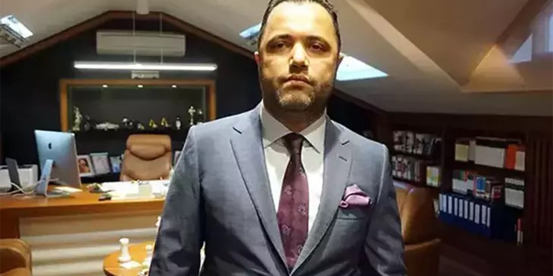 Avukat Rezan Epözdemir, 6 Şubat 2023'teki depremde yıkılan 35 kişinin hayatını kaybettiği Ezgi Apartmanı'nın bilirkişi heyeti hakkında suç duyurusunda bulundu.