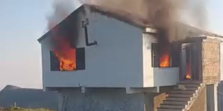 Yayla evinde yangın; 3 ölü