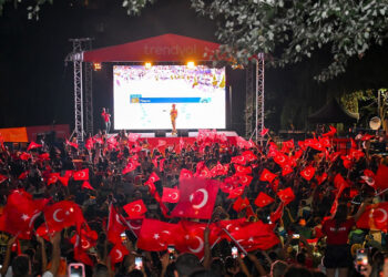 ‘Sporun Yazı’ etkinlik serisinde millileri dev ekranda 50 bini aşkın kişi izledi