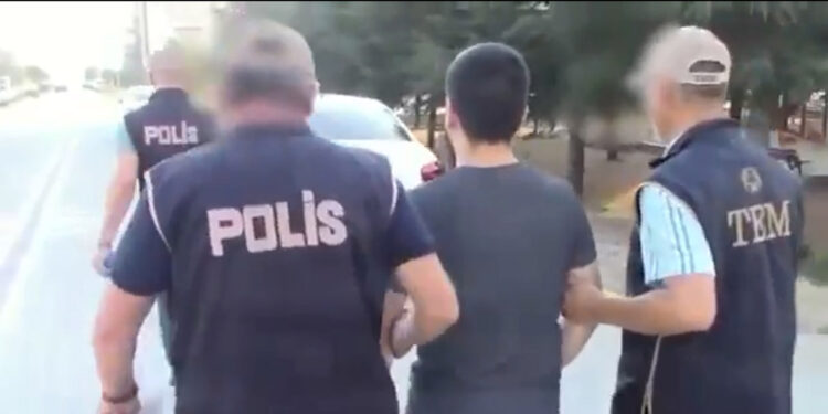 17 ilde 'Kıskaç-27' operasyonu: 39 gözaltı