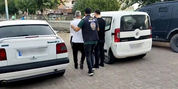 5 ilde 'Siberağ-6' operasyonları: 74 gözaltı