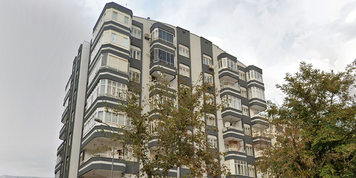 Kahramanmaraş’ta depremde 69 kişinin öldüğü Hacı Ömer Apartmanı’nın yıkılmasına ilişkin tutuksuz 5 sanık, 2 Ekim’de hakim karşısına çıkacak.