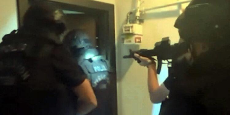 81 ilde 'Çember-22' operasyonları; aranan 3 bin 126 firari yakalandı