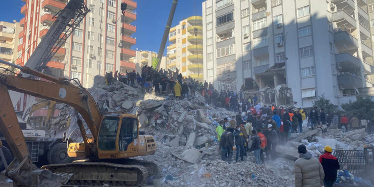 96 kişiye mezar olan Alpargün Apartmanı davasında karar