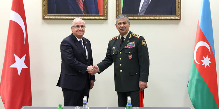 Yaşar Güler Azerbaycanlı mevkidaşı ile görüştü