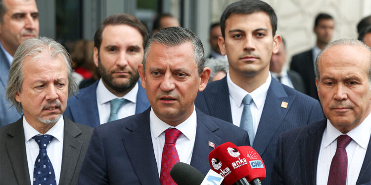 Sosyalist Enternasyonal'in tam desteği son derece önemli