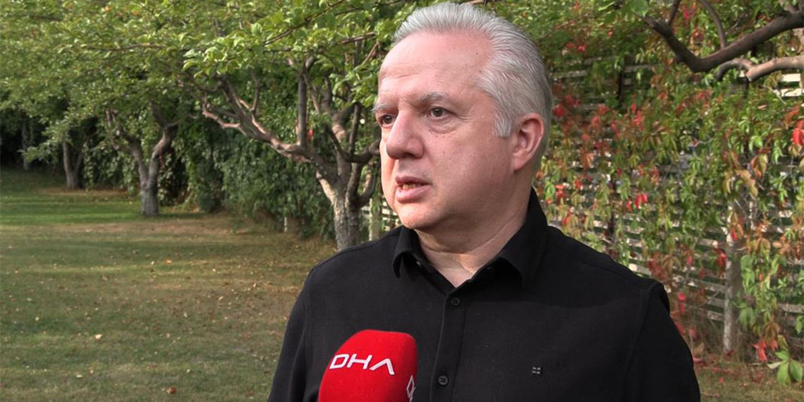 Ankara’da Türk bilim insanlarının yanı sıra 10 ülkeden 45 bilim insanın katıldığı ‘Genetik Festivali’ düzenlendi. Festivale katılan bilim insanlarından oluşan heyet ilk olarak Gazi Mustafa Kemal Atatürk’ün ebedi istirahatgahı Anıtkabir’i ziyaret etti.