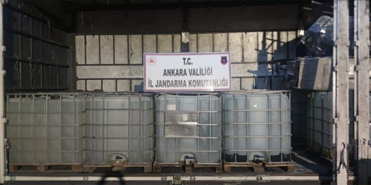 Piyasaya değeri 6 milyon TL olan 10 bin litre etil alkol ele geçirildi