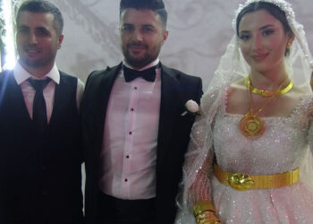 Aşiret düğününde geline 3 kilo altın takıldı
