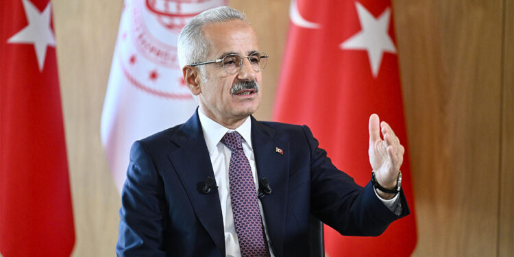 Rize-Artvin Havalimanı'nda 15 bin 954 uçak trafiği gerçekleşti