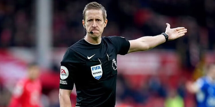 Ajax-Beşiktaş maçını İngiliz hakem John Brooks yönetecek