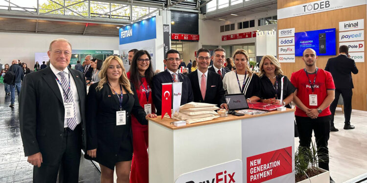 Almanya'daki fintek fuarında Türkiye pavilyonuna yoğun ilgi