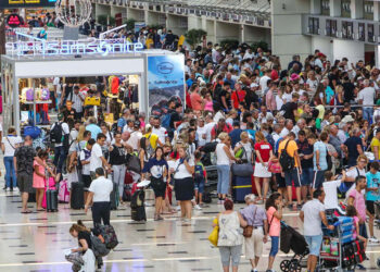 Antalya Havalimanı'nda yolcu trafiği rekoru; 26 milyonu aştı