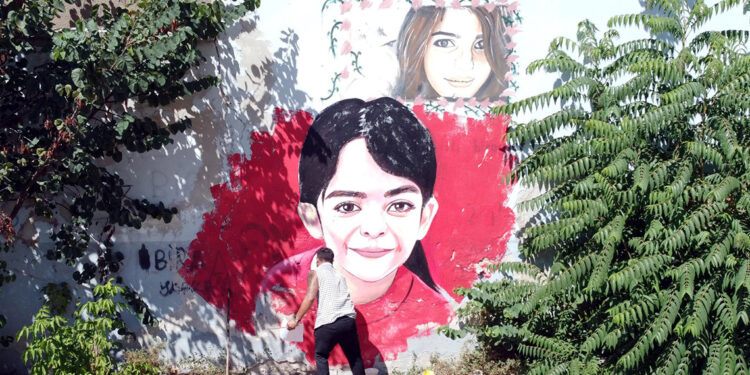 Azeri asıllı ressam, Narin'in resmini duvara çizdi