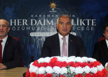 Bu yıl turizmden beklentimiz 60 milyar dolar