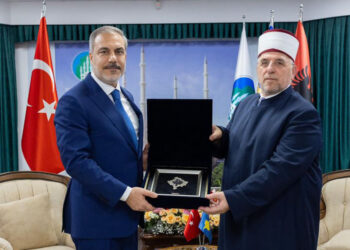 Hakan Fidan KİB Başkanı ile görüştü