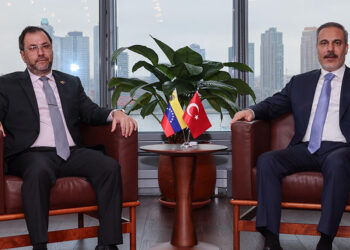 Hakan Fidan Venezuela Dışişleri Bakanı ile görüştü