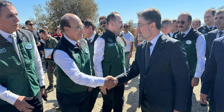 Bakan Yumaklı'dan deprem bölgesindeki 11 il için su yatırımı açıklaması