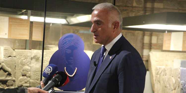 Bintepeler kolyesi Anadolu Medeniyetleri Müzesi'nde